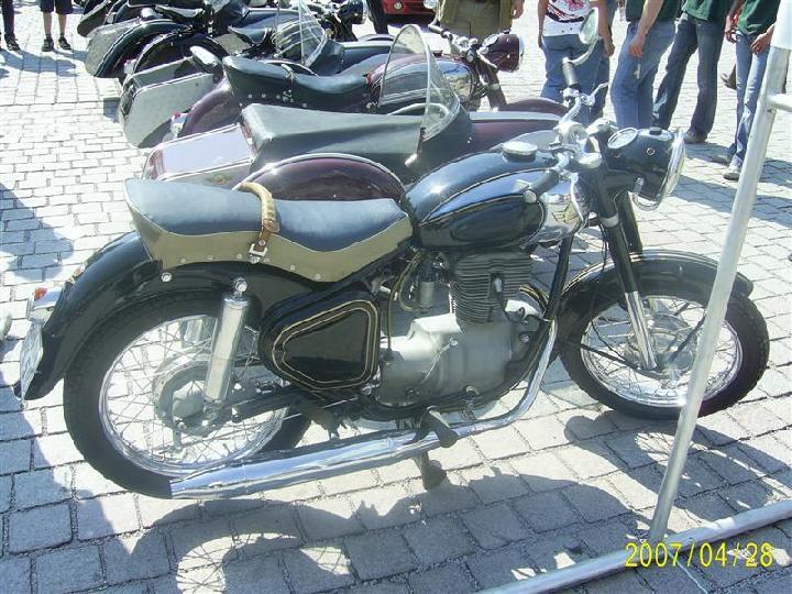 sa400093 111.jpg